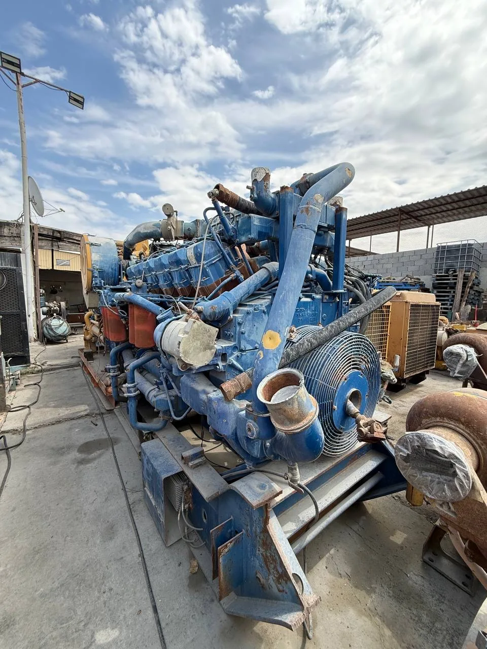 Двигатель Caterpillar  3512B