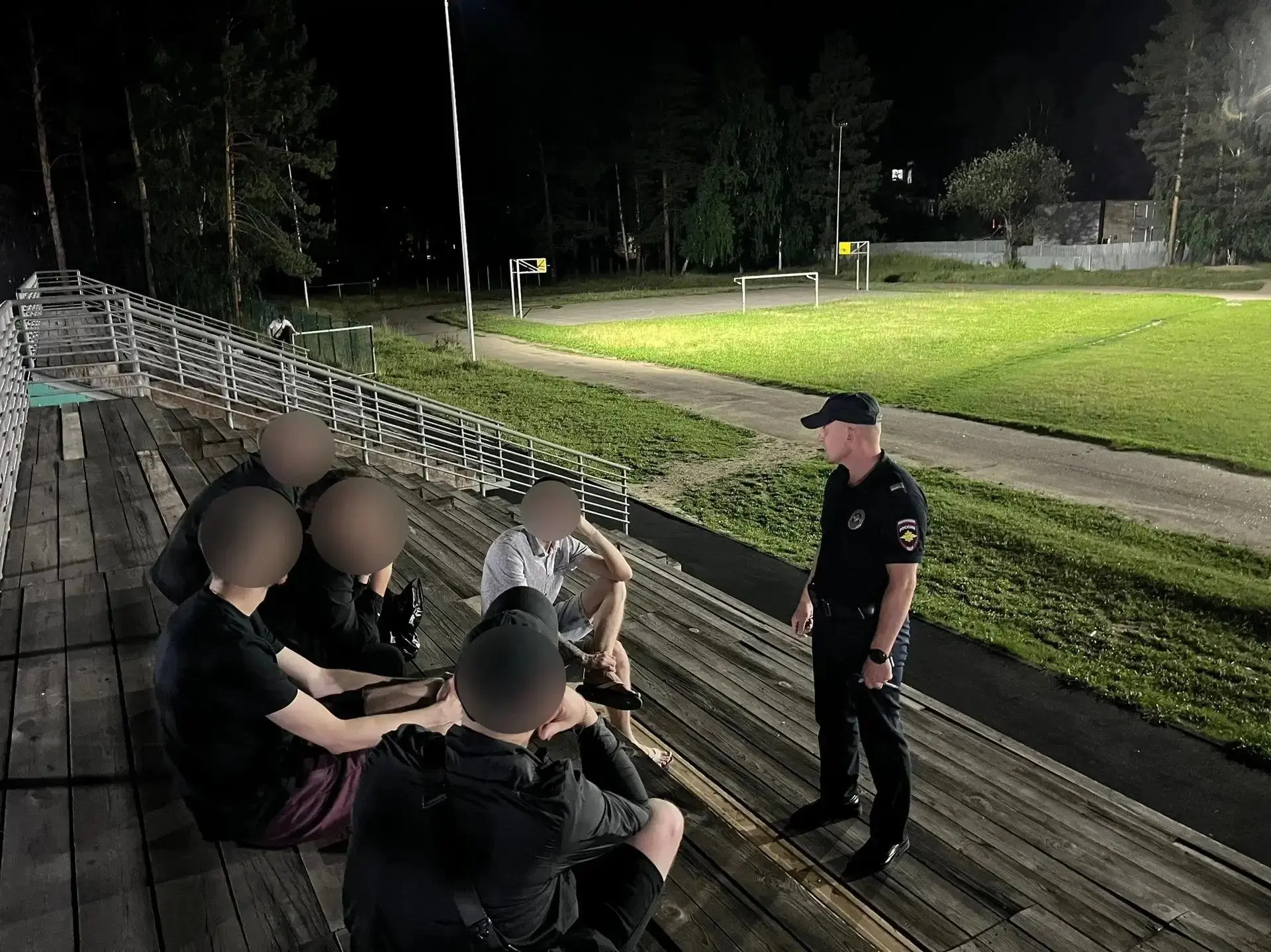 В Саянске полицейские провели ночные рейды по профилактике правонарушений


В минувшие выходные сотр