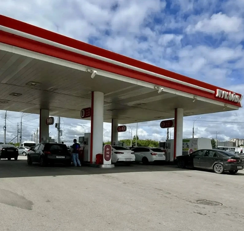 ⛽️ В Липецкой области отменили продажу бензина по чётным и нечётным дням — с завтрашнего дня АЗС воз