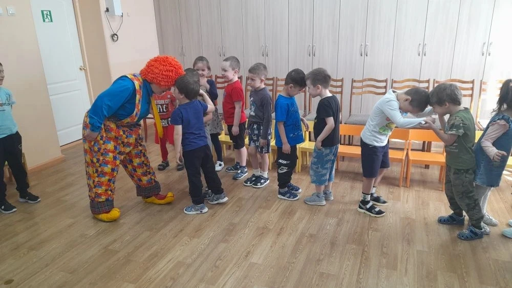 Отмечайте праздник смеха,