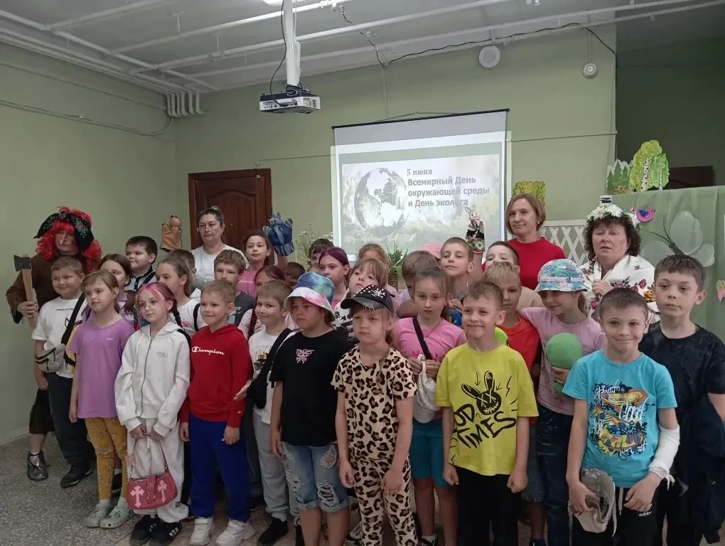 📍 Четвёртый день лагеря «Сказка» прошёл под девизом «Путешествие в волшебный лес»!