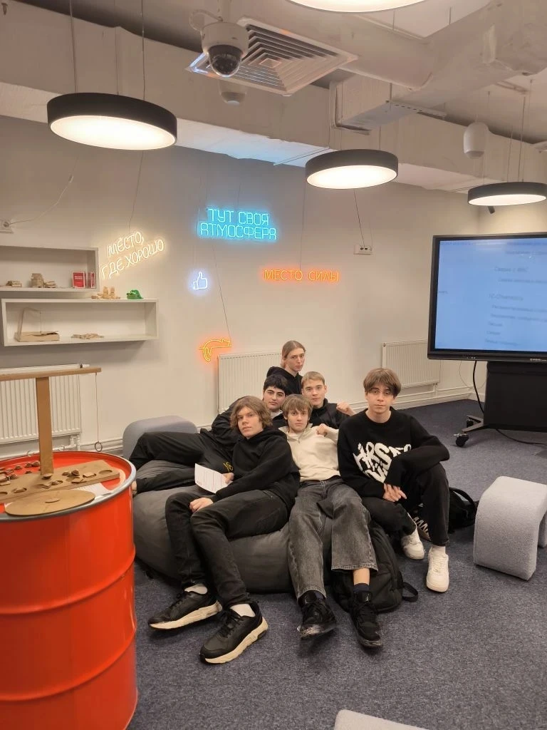 💼 Осознанный выбор профессии уже начался  ✨ Ученики 10 «А» класса побывали в учебном центре «Професс