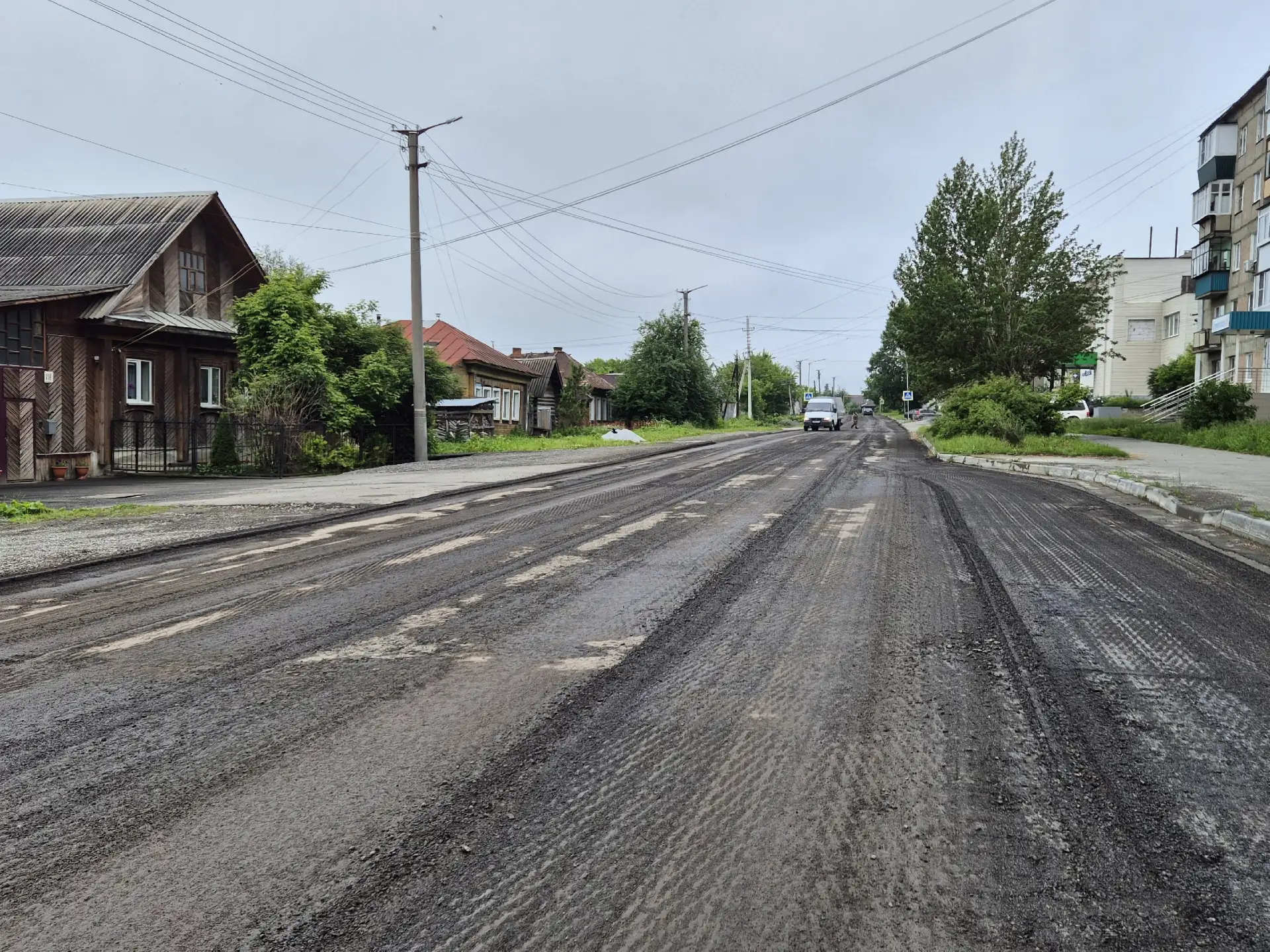 В Верхнем Уфалее срезали старый асфальт по улице Бабикова на участке от Карла Маркса до Уральской

Р