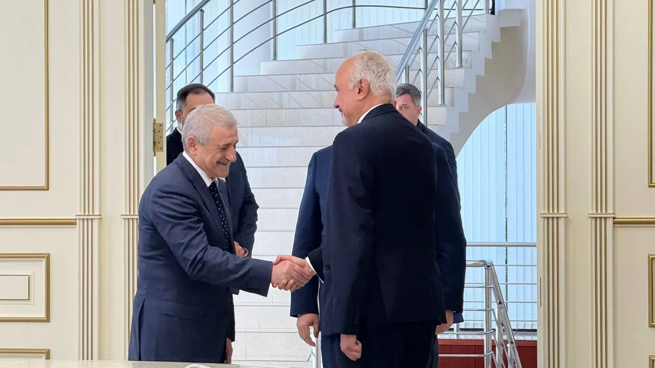 🤝 Федор Щукин проводит встречу с послом Пакистана в РФ Фейсалом Ниазом Тирмизи