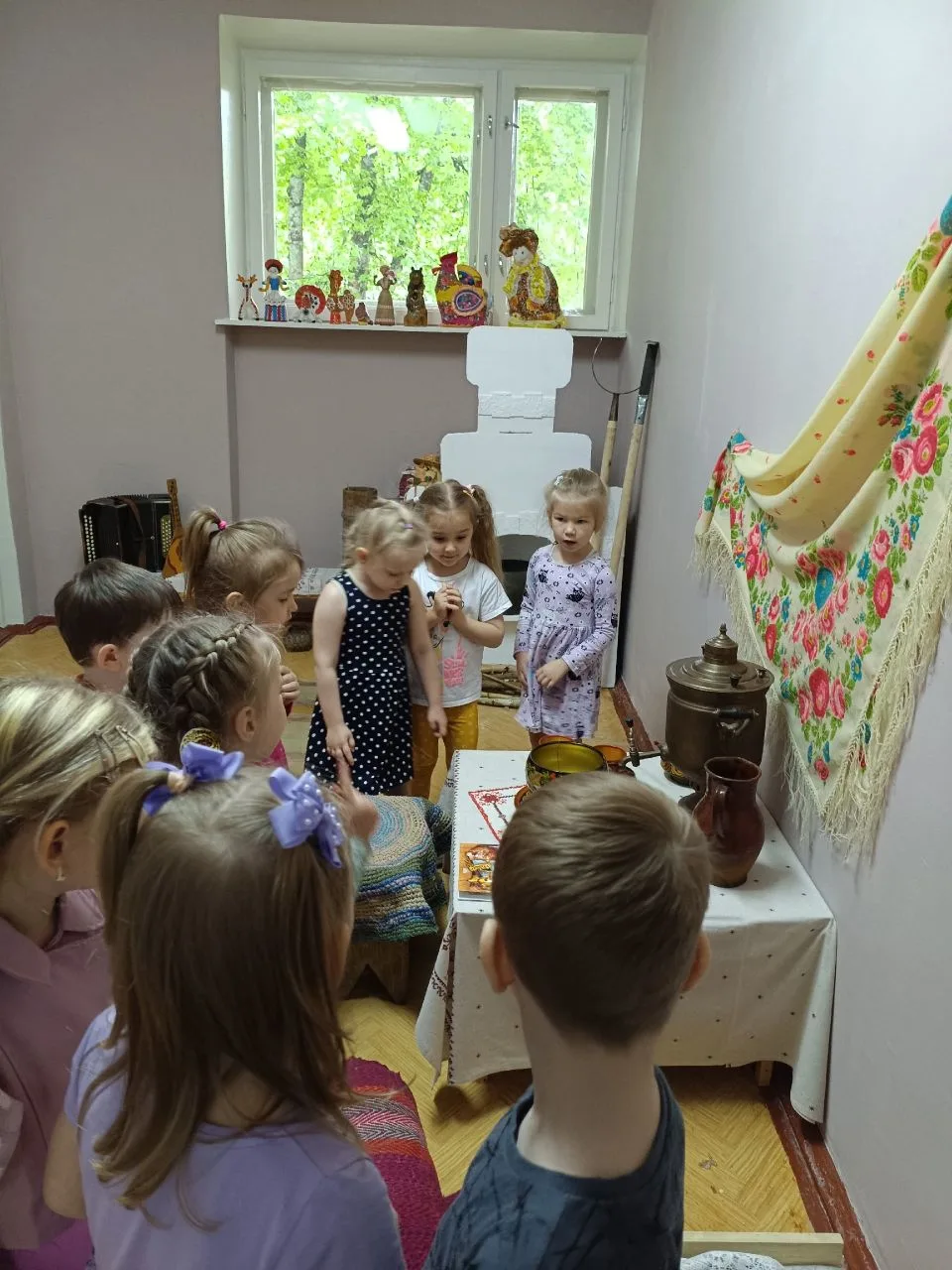 В средней группе прошло настоящее погружение в мир народного творчества!