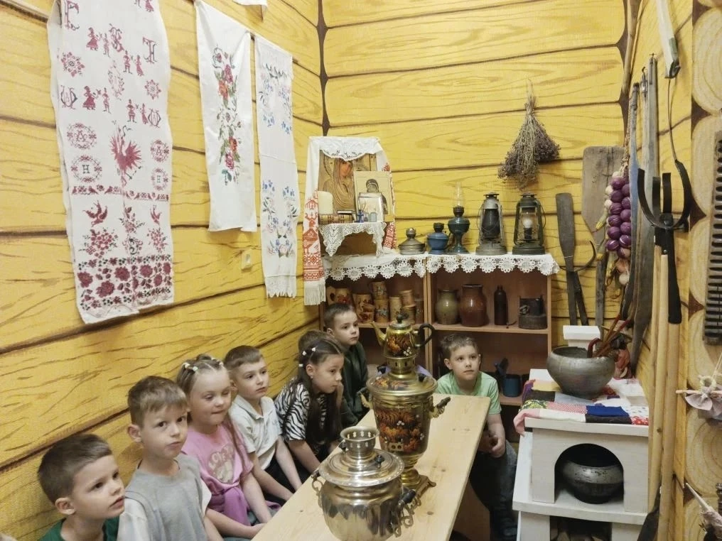 История оживает: наши ребята в музее «Горница»