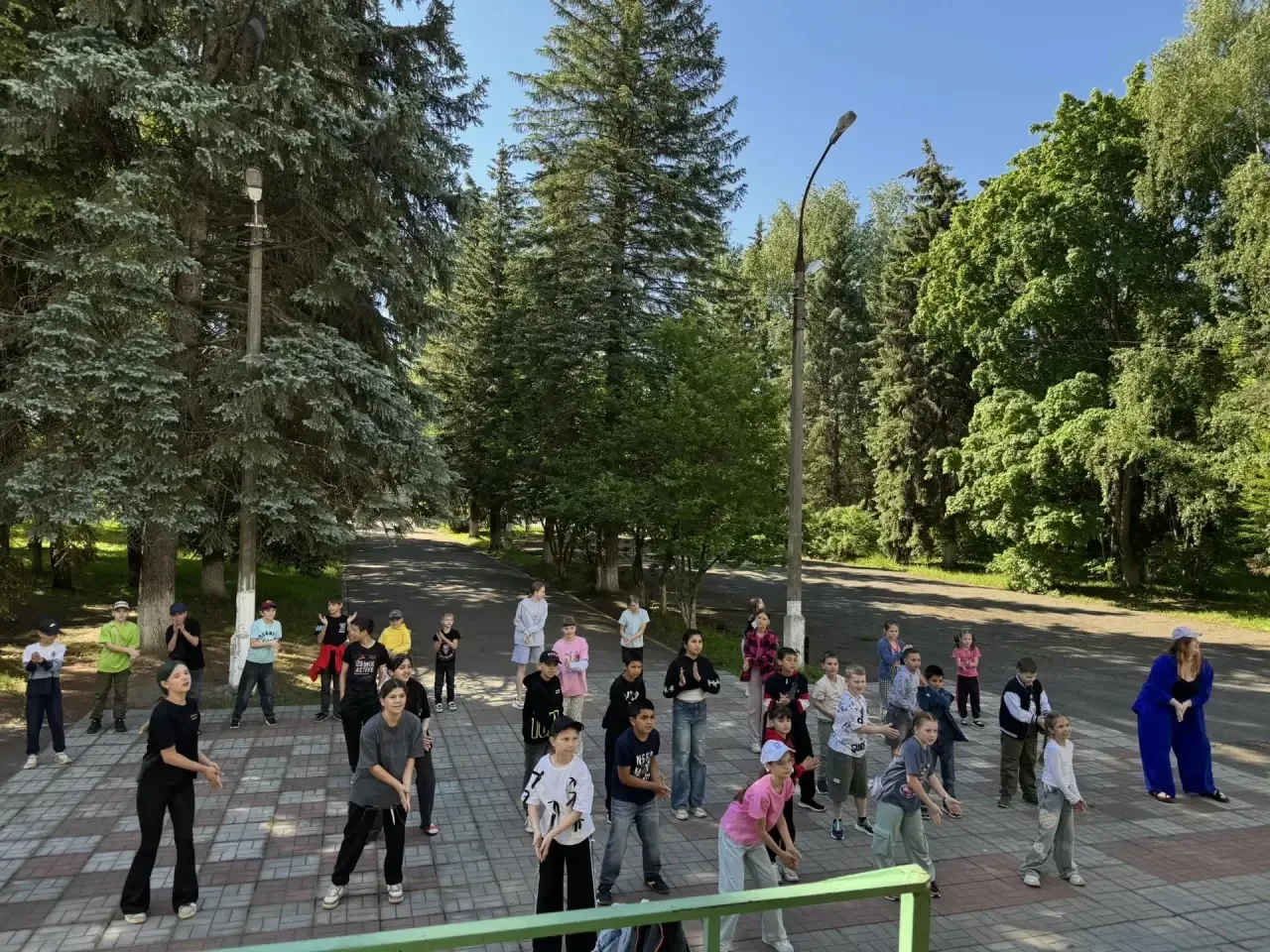 День в пришкольном лагере: солнце и море энергии! 🌼