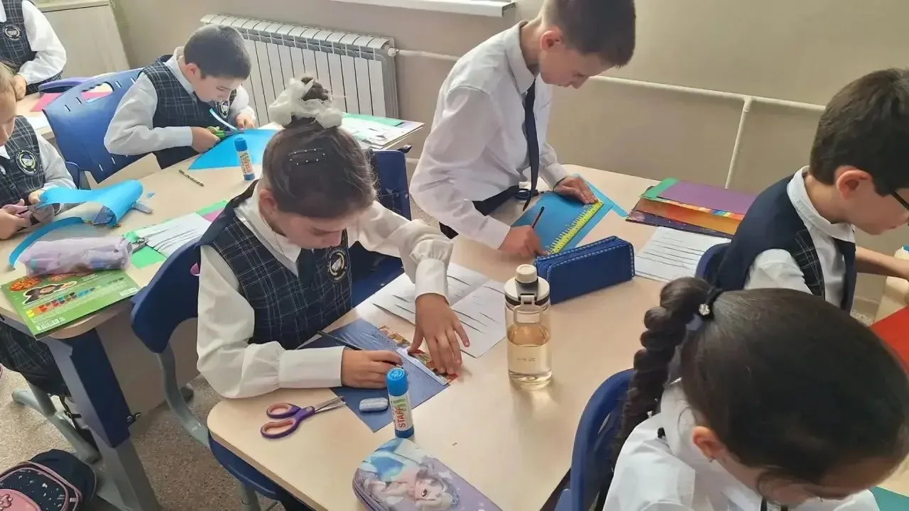 🎉 День единства народов Дагестана: «Плетём ковёр дружбы своими руками» 🎉