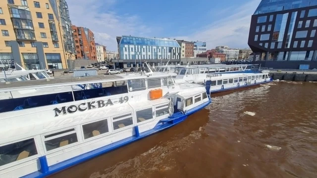 В связи с неблагоприятными метеоусловиями введены ограничения на работу теплоходов