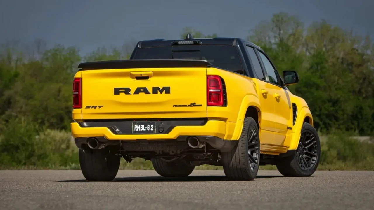 Ram выкатил сразу три «заряженных» пикапа из линейки Rumble Bee  Самый могучий — Ram 1500 Rumble Bee