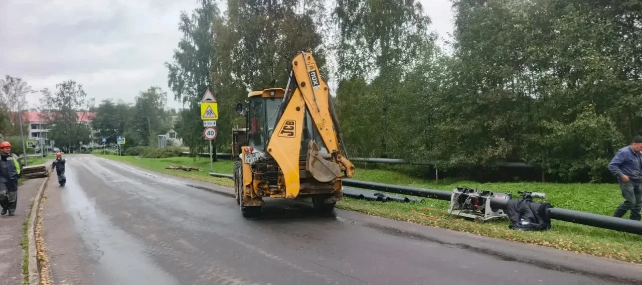 Леноблводоканал заменил канализационный коллектор в Вистино Кингисеппского района, обес...