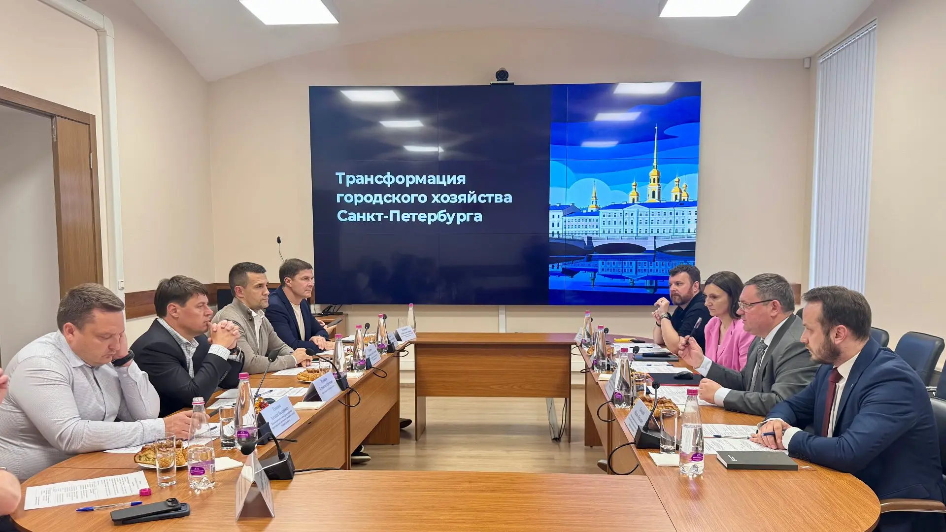 Петербург поделился с Подмосковьем опытом цифровизации городского хозяйства

По поручению вице-губер