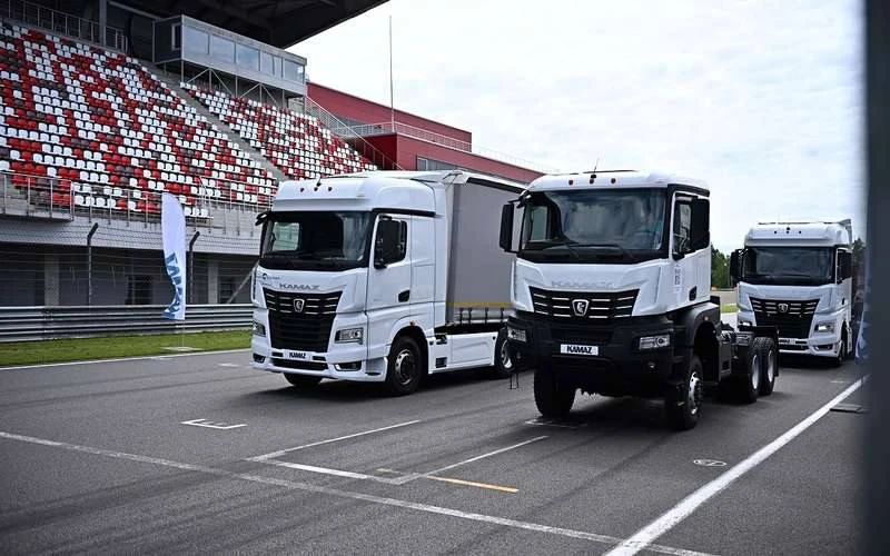 Новинки КамАЗа показали на гоночной трассе Moscow Raceway

В начале июня КамАЗ провёл масштабный пок