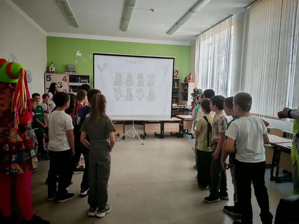 🎉 Друзья! 🎉 В 3 «В» классе прошёл Последний звонок — яркий, весёлый и запоминающийся! 🥳  Ребята отме