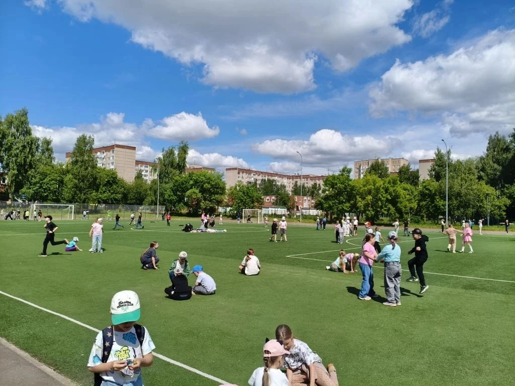 🌞 Шестой день в школьном лагере: дружба, смех и незабываемые моменты! 🌞 
 
Шестой день нашего лаге