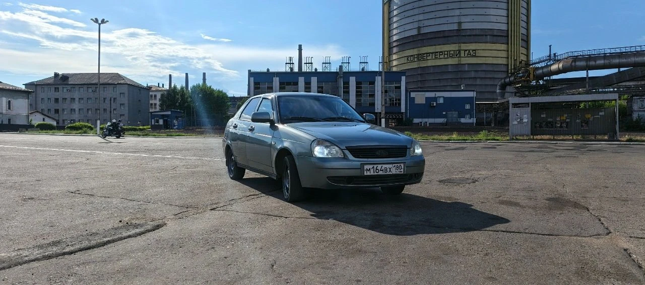 Продам
Lada Priora 2008
Пробег 220тыс. км.
Комплектация люкс
Двигатель без нареканий, свежее масло, 