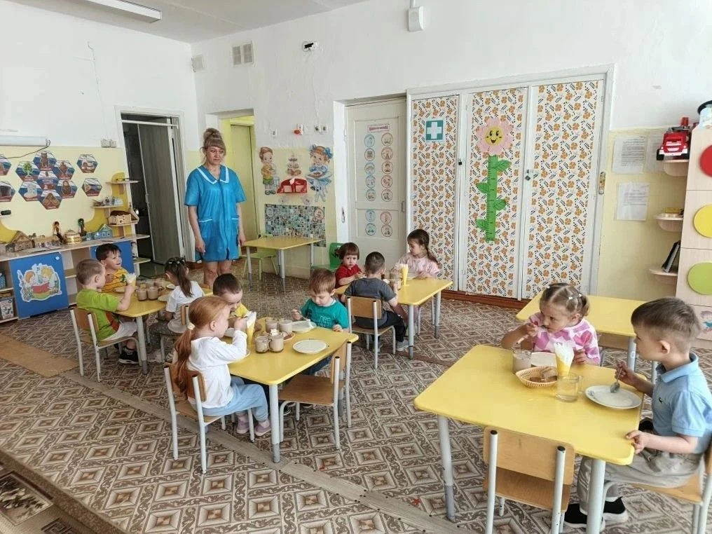 Здоровье — это самый ценный подарок, который мы можем дать нашим детям. В детском саду ...