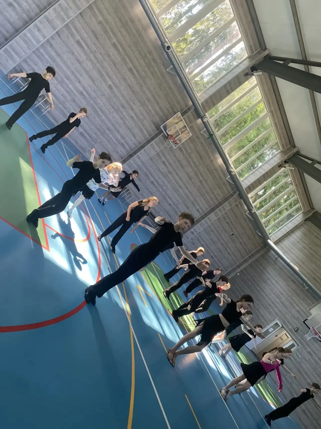 🌞СПОРТИВНЫЕ ЛЕТНИЕ СБОРЫ!🕺🏼

➡️ Мы продолжаем репортаж из детского спортивного оздоровительного л