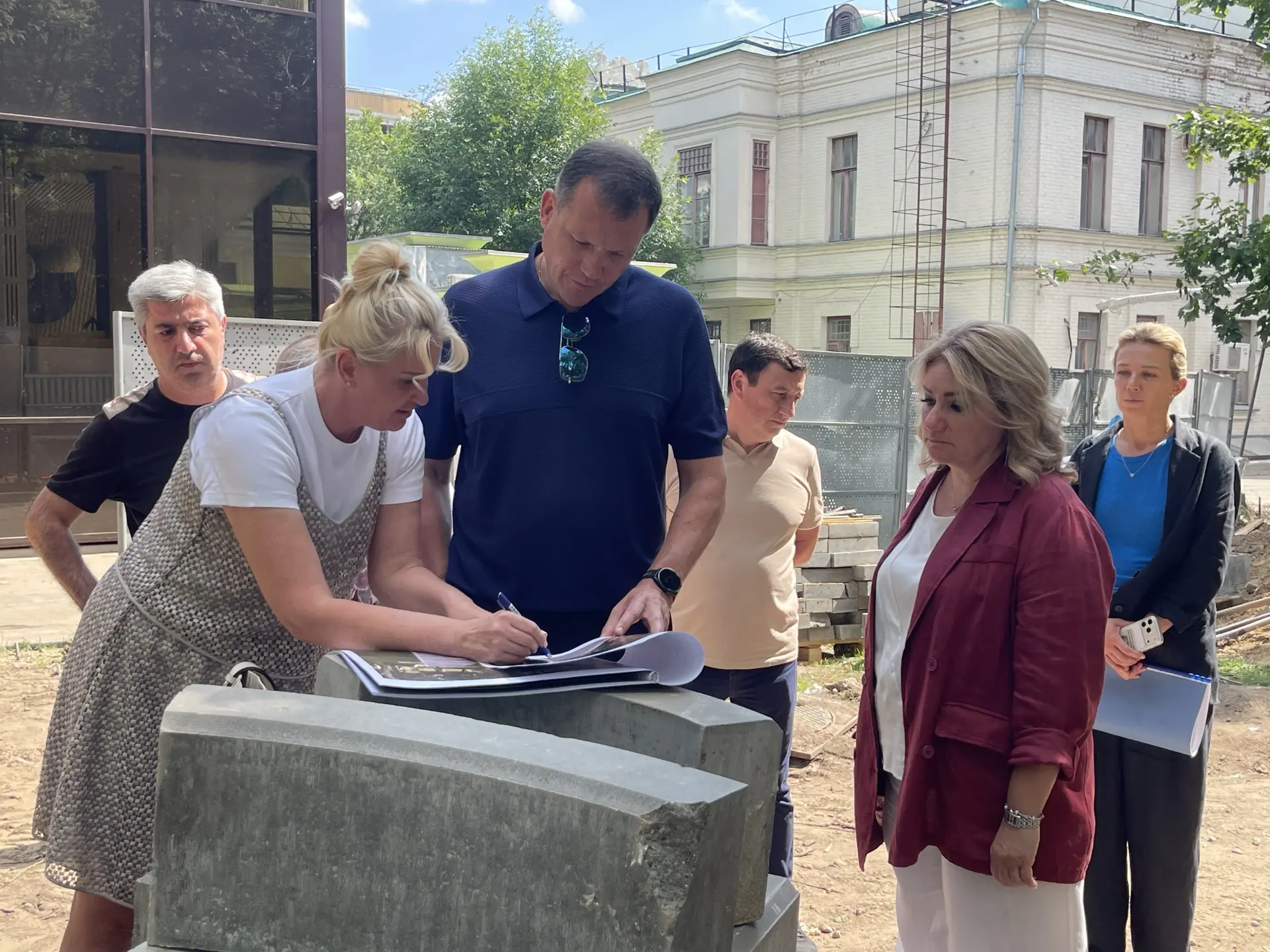 #Префект ЦАО Владимир Говердовский продолжает инспекцию благоустройства — объекты готов...