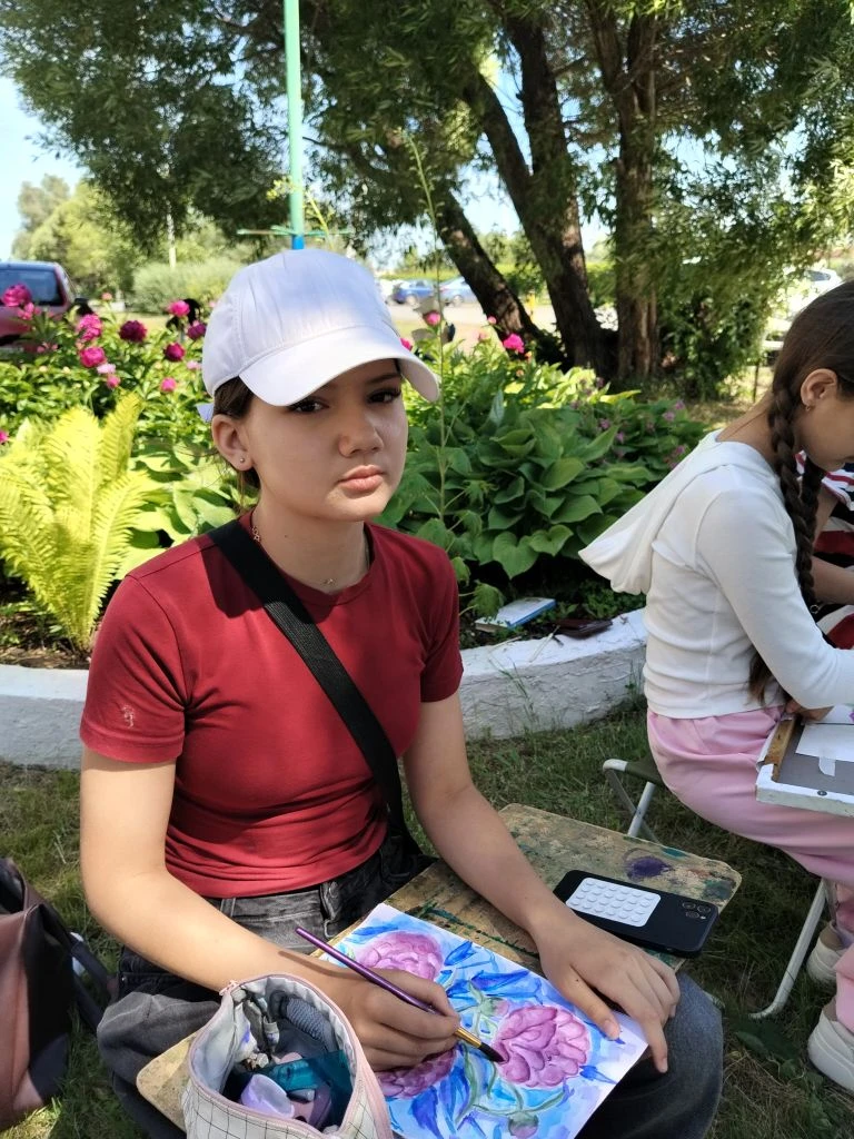 🌺🖌У большинства детей уже каникулы, но учащиеся художественного отделения продолжают учиться. Вчер