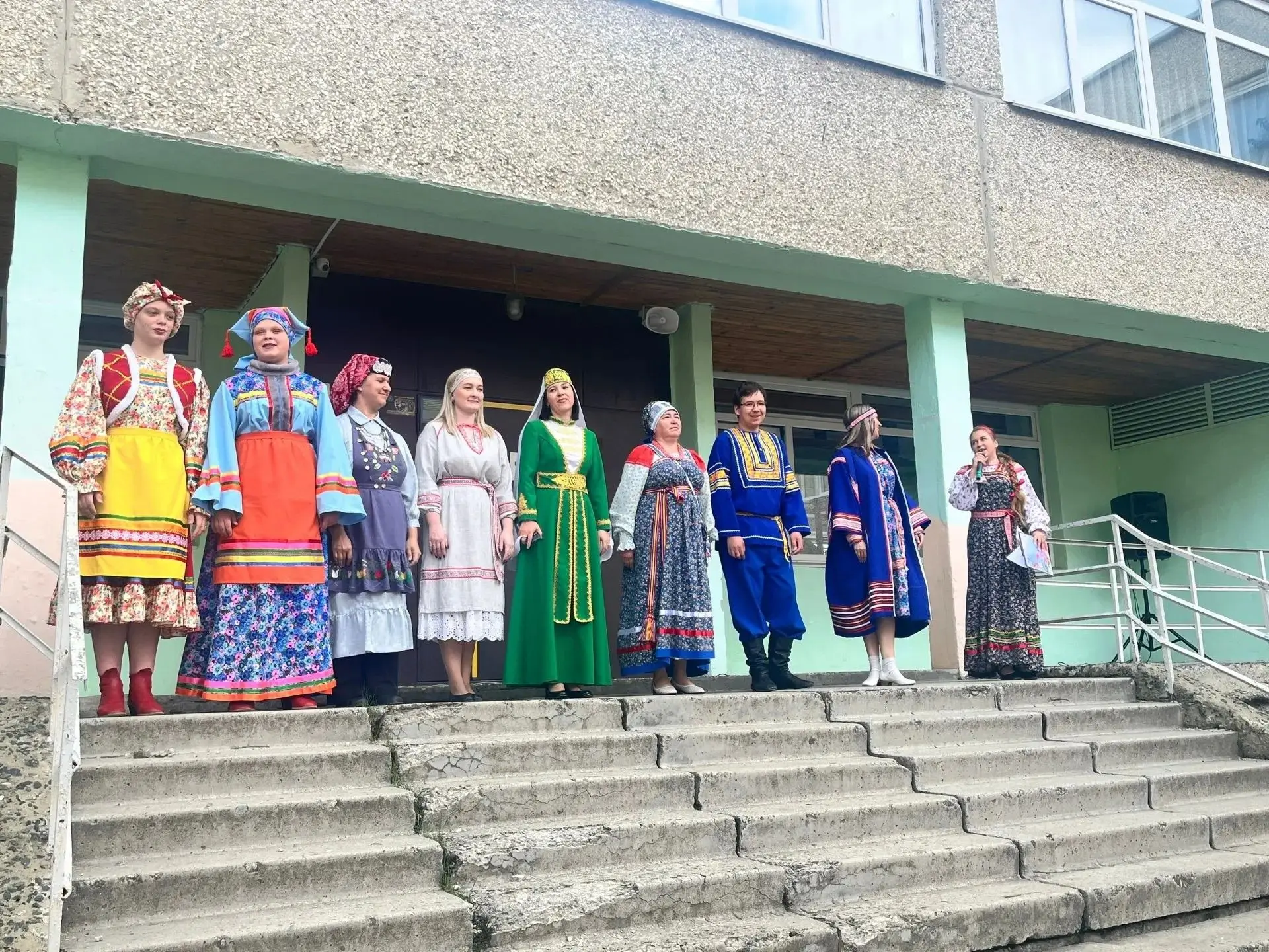 Сотрудники  Новолялинкого краеведеского музея приняли участие в квесте  «ВМЕСТЕ МЫ ЕДИНЫ», организов