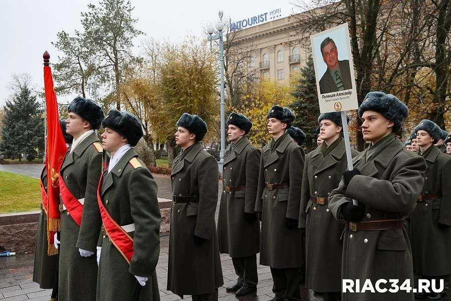 60 лет чести, памяти и верности! 🎖  Праздничный концерт "Пост нашей памяти"  Сегодня особенный день 