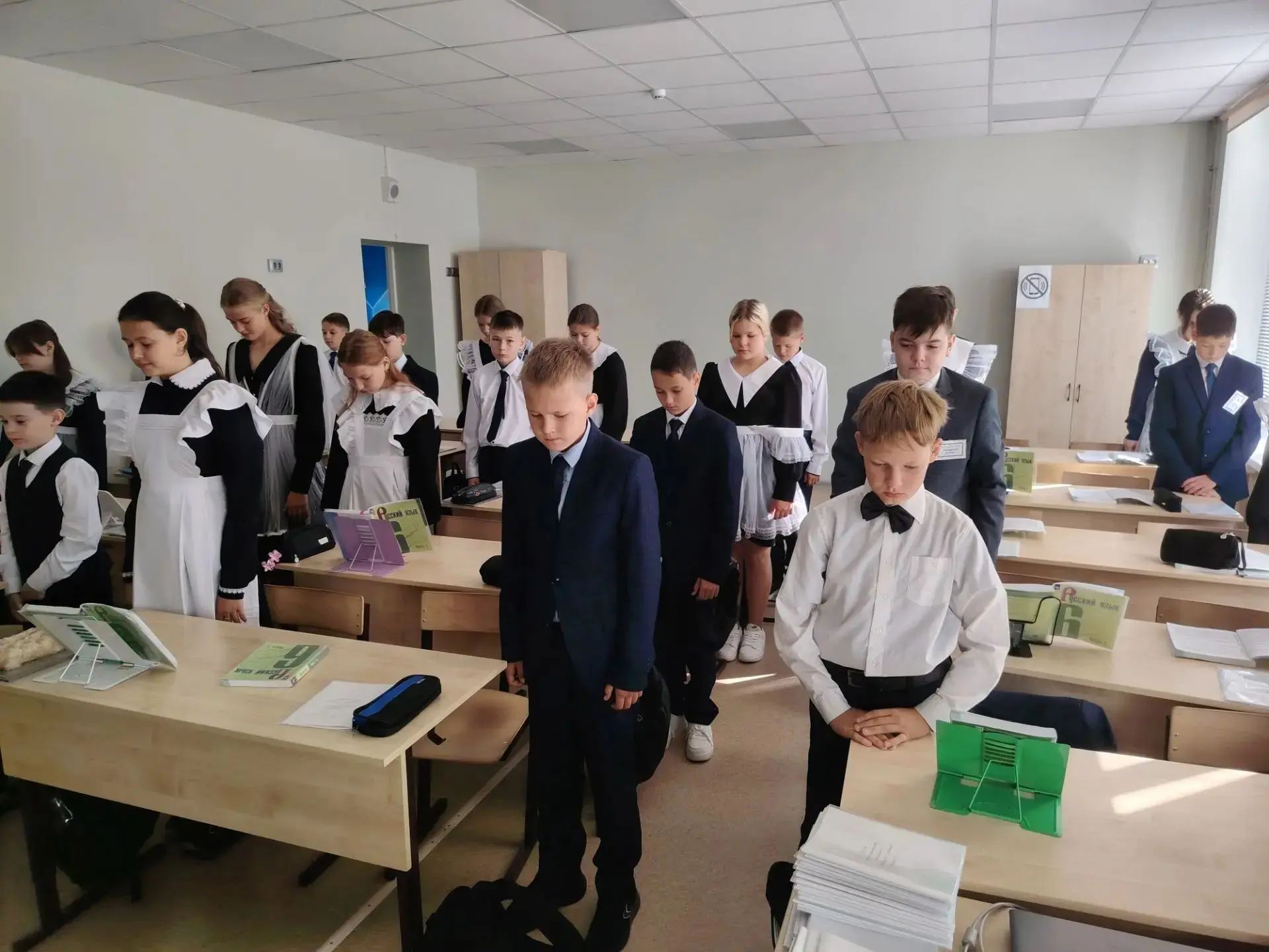 3 сентября - День солидарности в борьбе с терроризмом. В 6 классе был проведён классный...