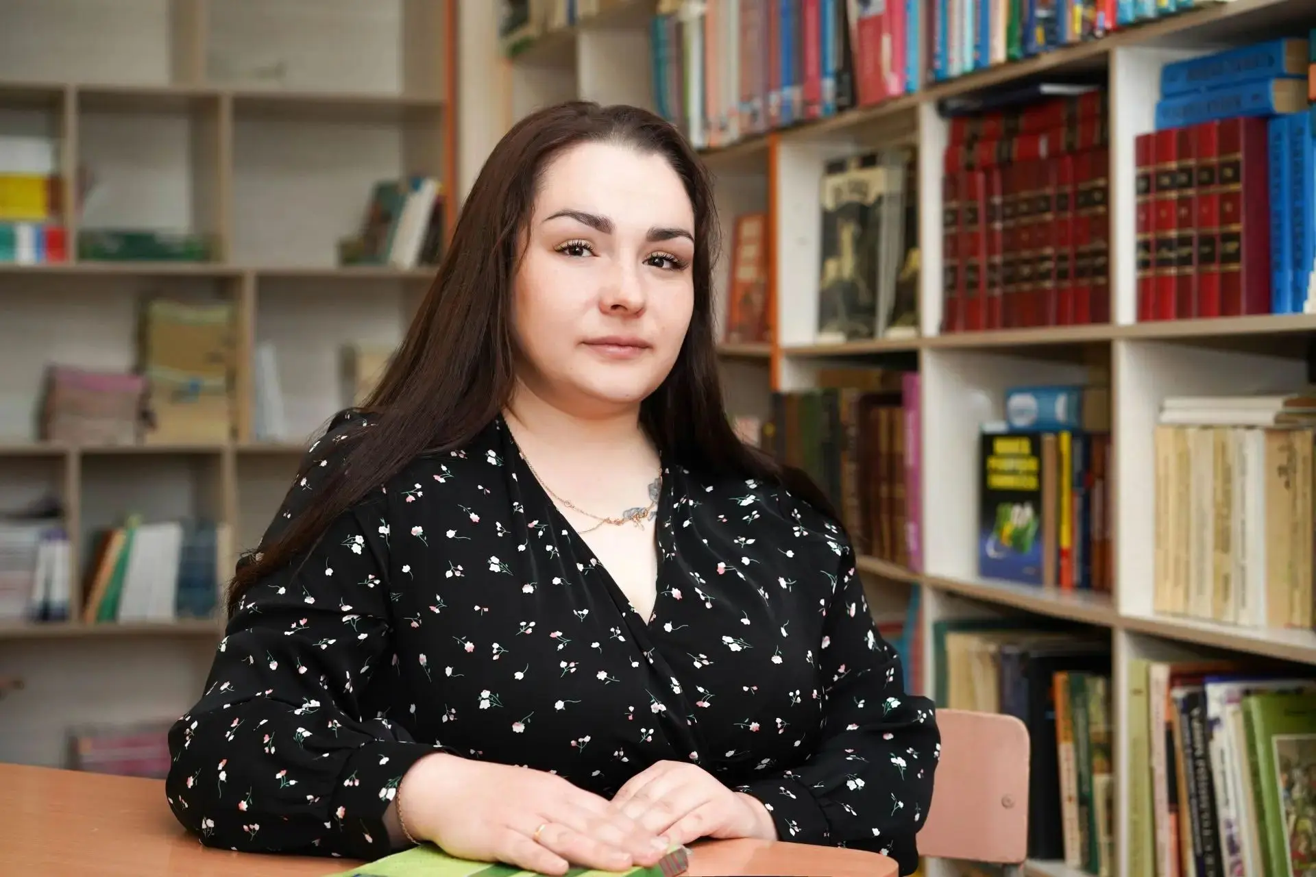 Сегодня, 6 сентября, отмечает свой день рождения Анна Евгеньевна Леонова, учитель русск...