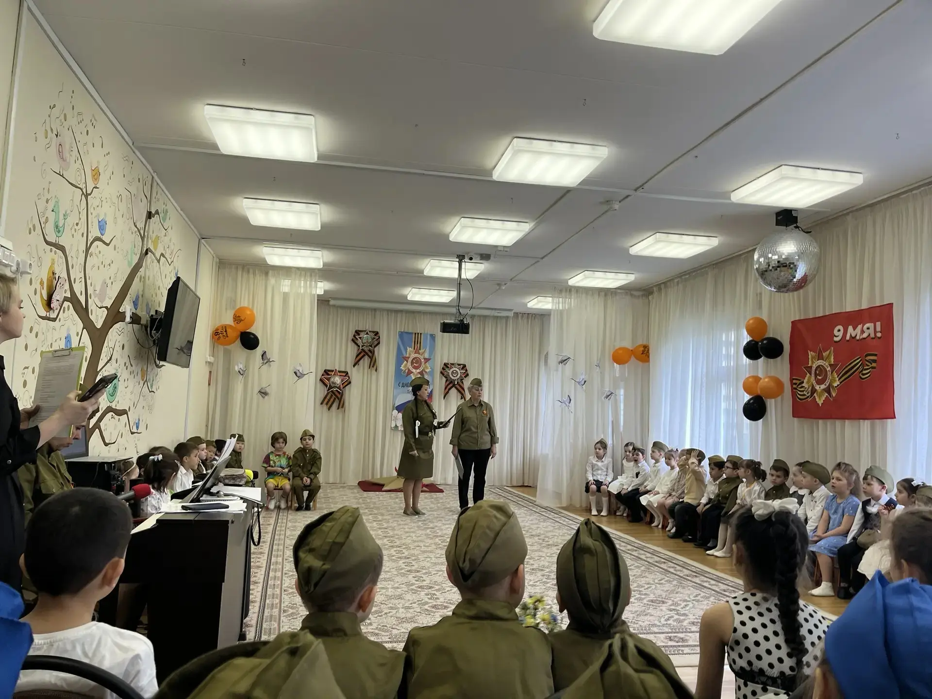 В дошкольных отделениях МБОУ СОШ 19 торжественно прошли праздничные мероприятия, посвященные Дню Поб