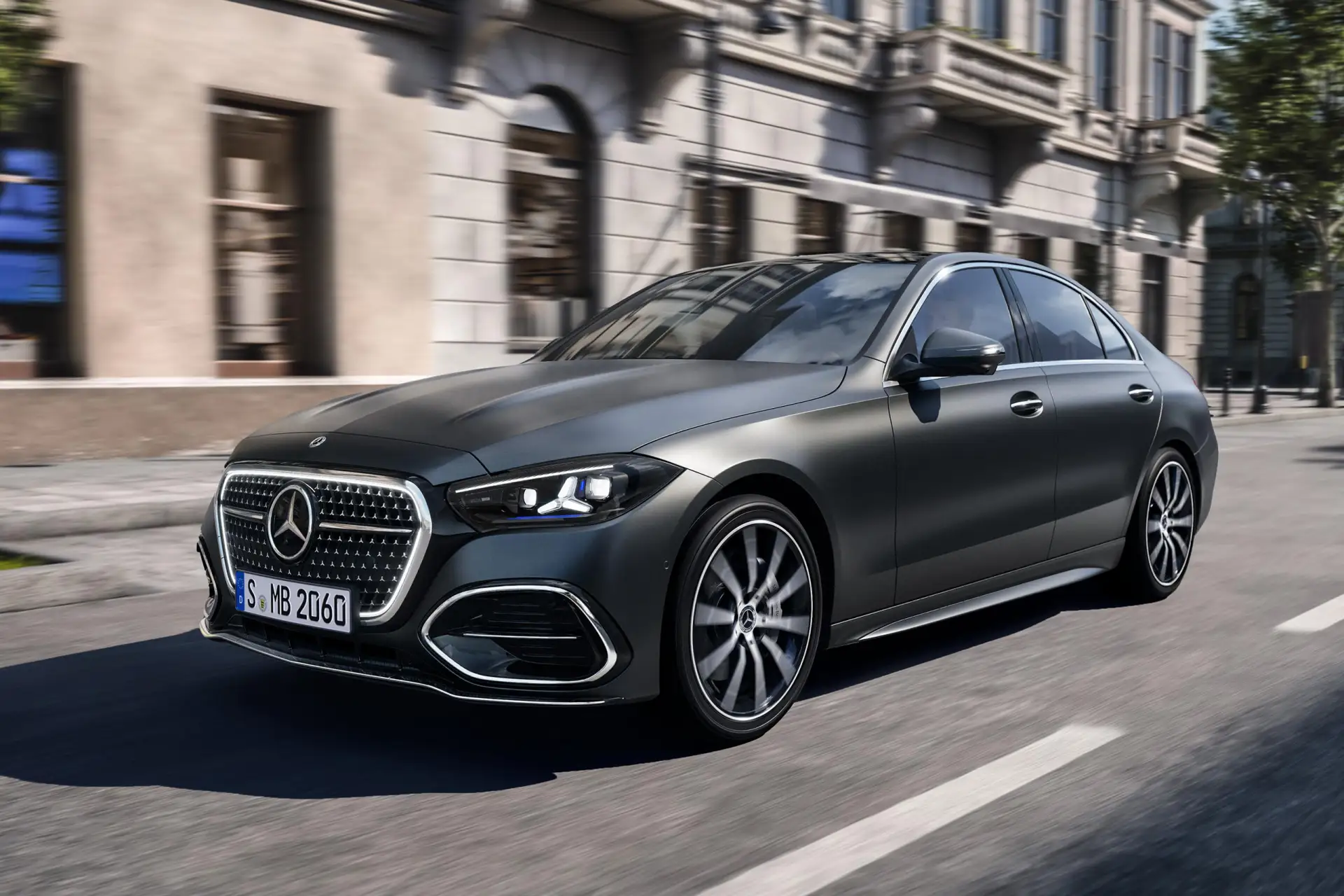 Mercedes взбодрил C-Class с ДВС