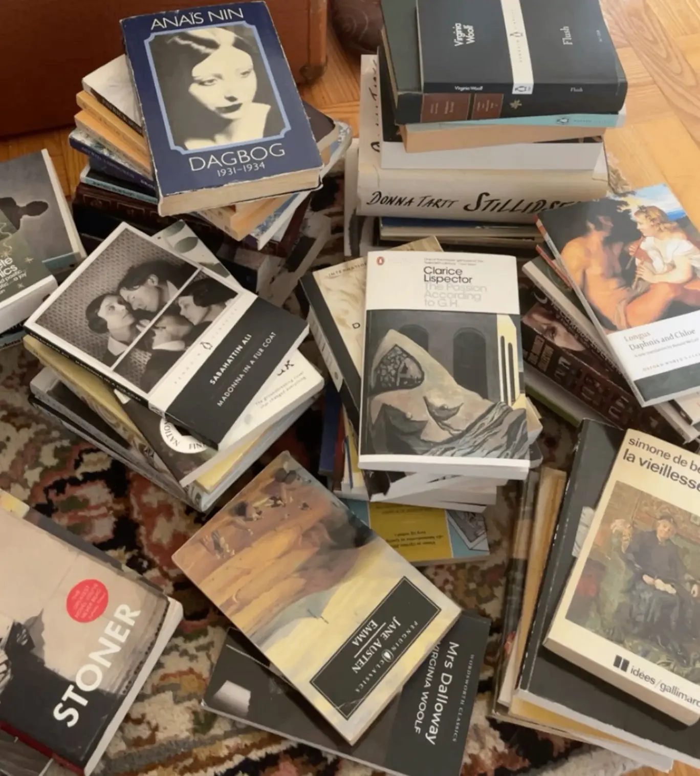 Несколько книжных трендов с конференции, которая прошла в ГУМе

1. Розница ожила — трафик в «Читай-г