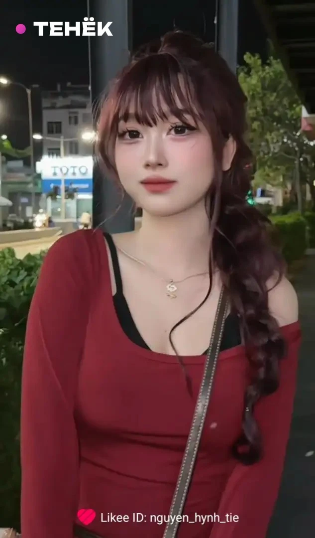 Карина, 18 · Барнаул