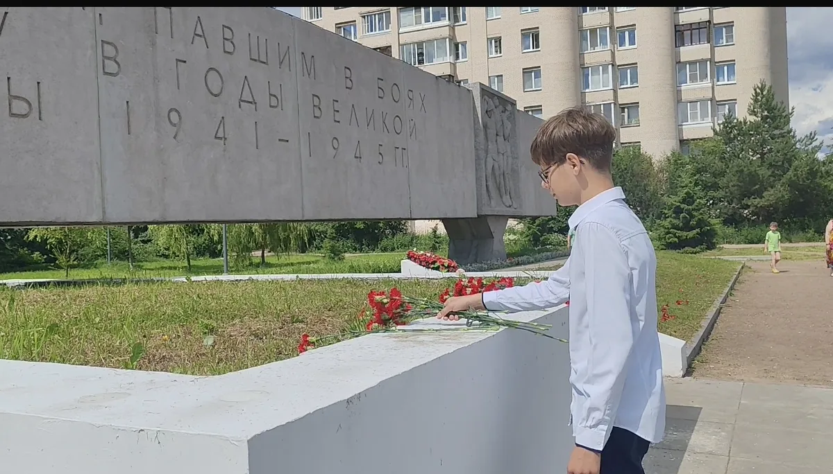 2️⃣2️⃣ июня, в День памяти и скорби🙏 мы склоняем головы перед подвигом тех, кто отдал свои жизни за