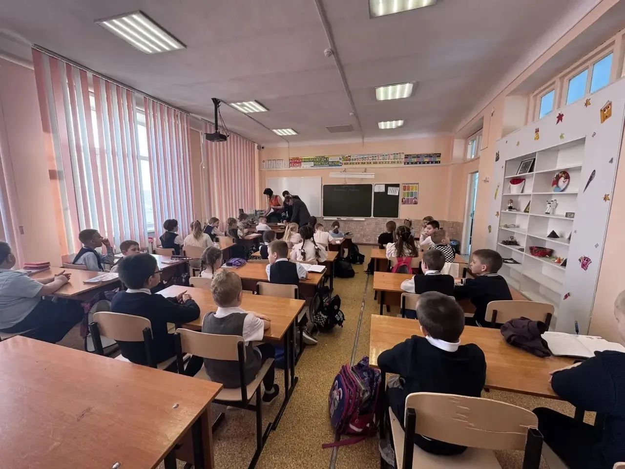 В Толмачевской школе №61 продолжается работа по профилактике детского дорожно-транспортного травмати