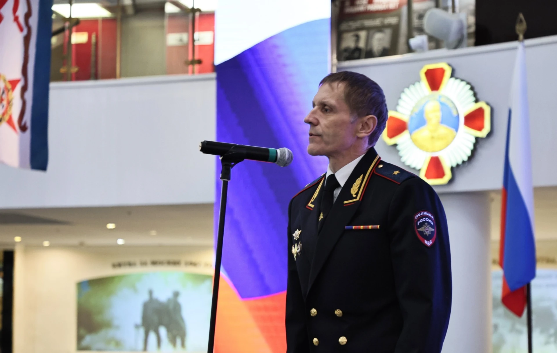 В Туле прошло торжественное мероприятие, посвященное 249-летию Тульской полиции и Дню с...