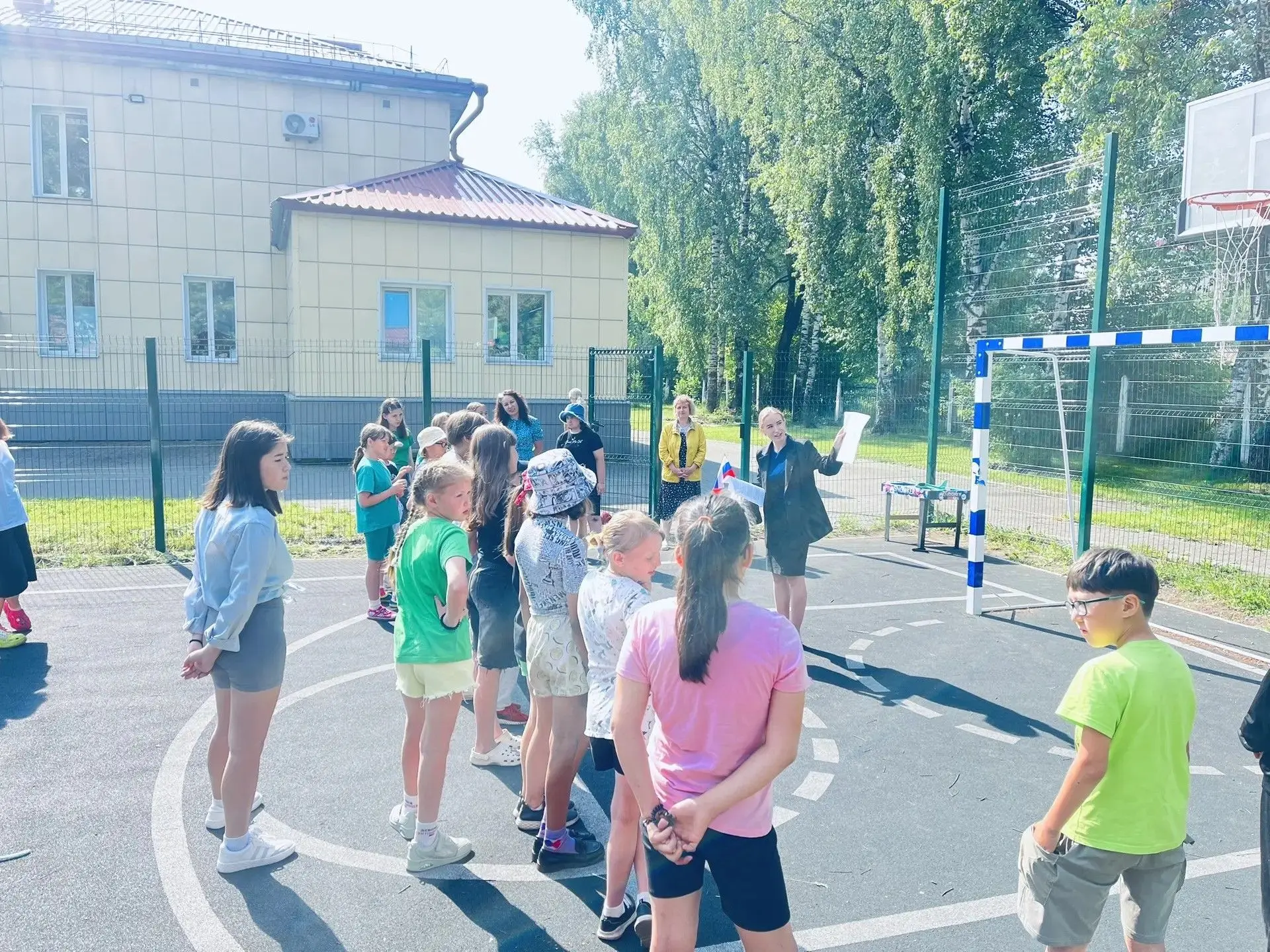 УРОК ПАТРИОТИЗМА «ВЕЛИКАЯ РОССИЯ»
          В канун Государственного праздника - Дня России в гости 