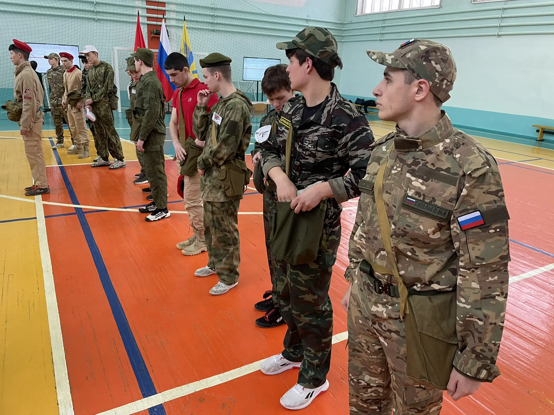 Сегодня наша лицейская команда сразилась в финале городских военно‑спортивных состязаний «А ну‑ка, п