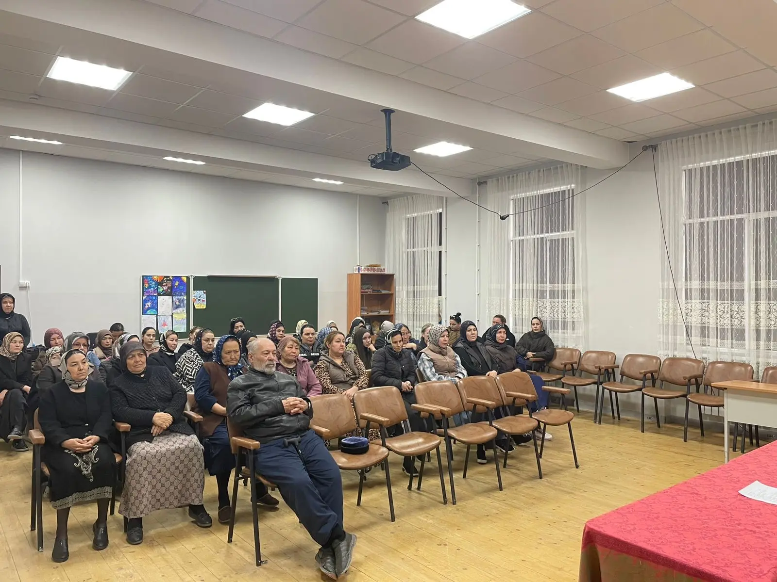 🎓 24 апреля в школе состоялась важная встреча с родителями выпускников 9-х классов. Директор школы И