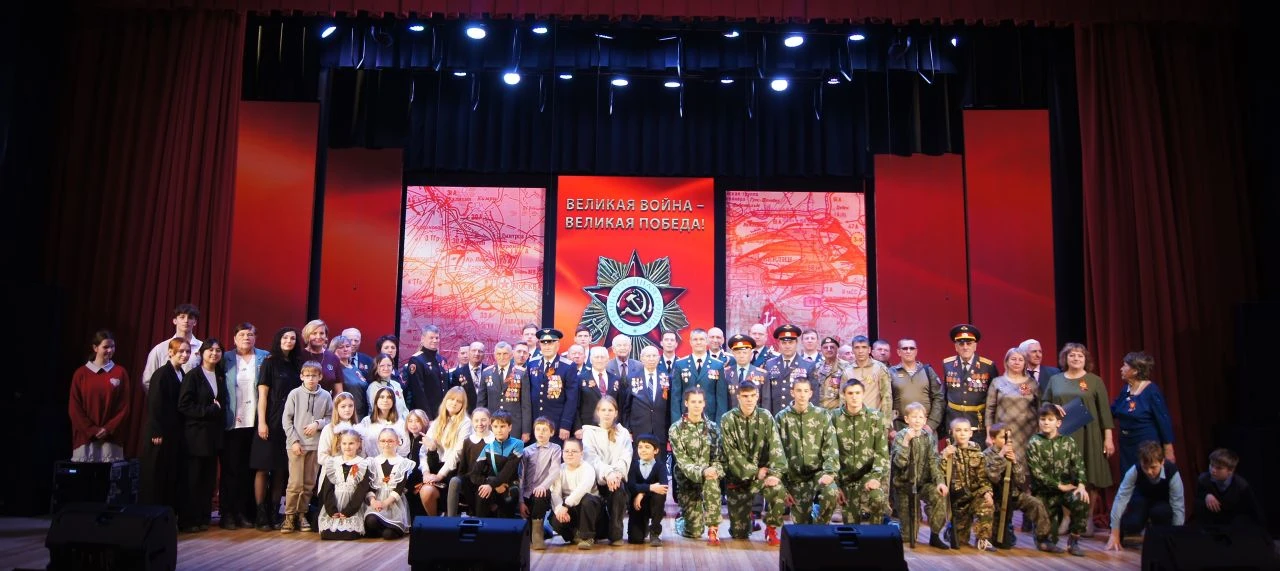 В РЦКД состоялся урок мужества "Великая война - великая Победа!".  2026 год - год 85-летия начала Ве