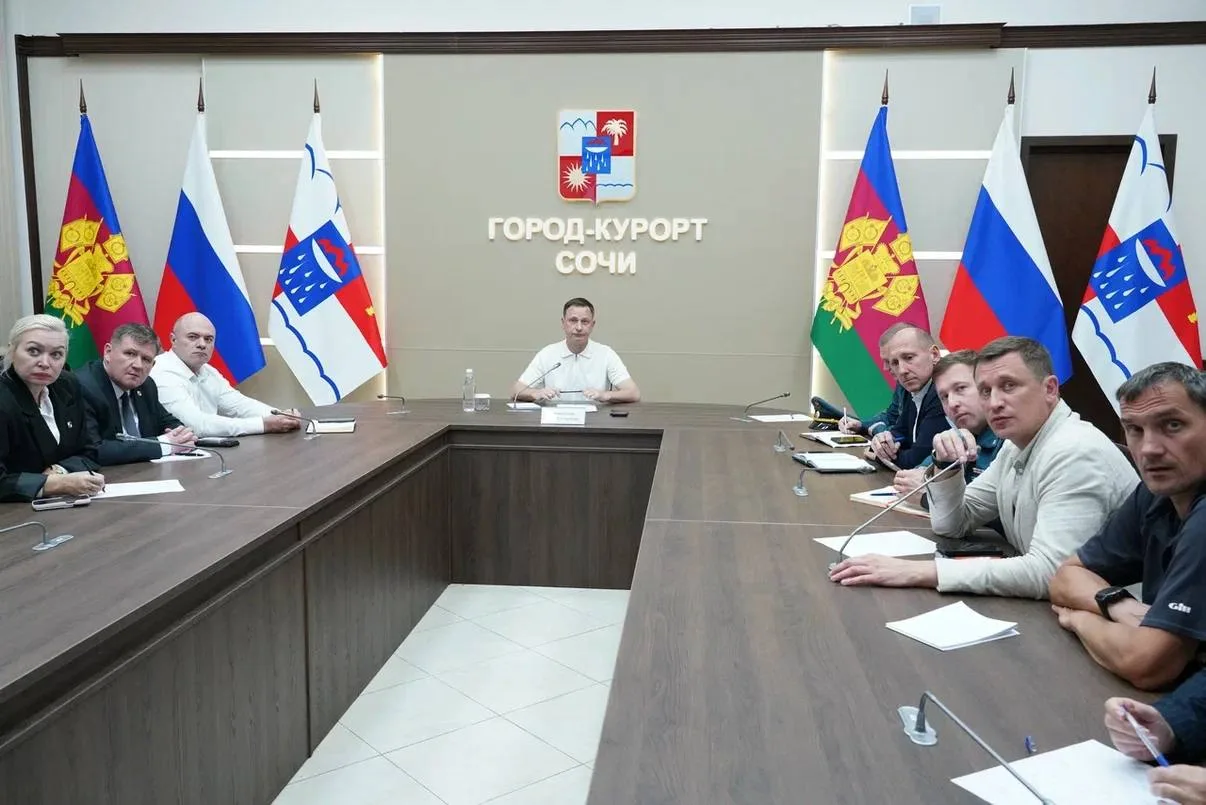 📍 По информации Министерства транспорта РФ, в акватории Чёрного моря произошло возгора...