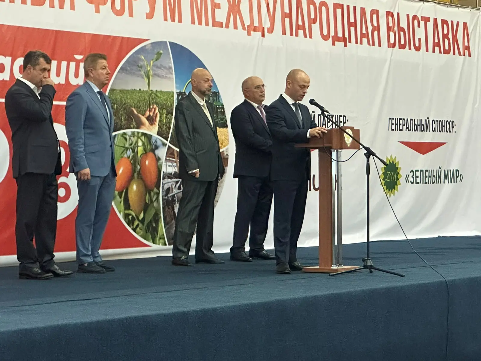 🔹Делегация Буйнакского района принимает участие в агропромышленном форуме «ДагАгроКаспий»