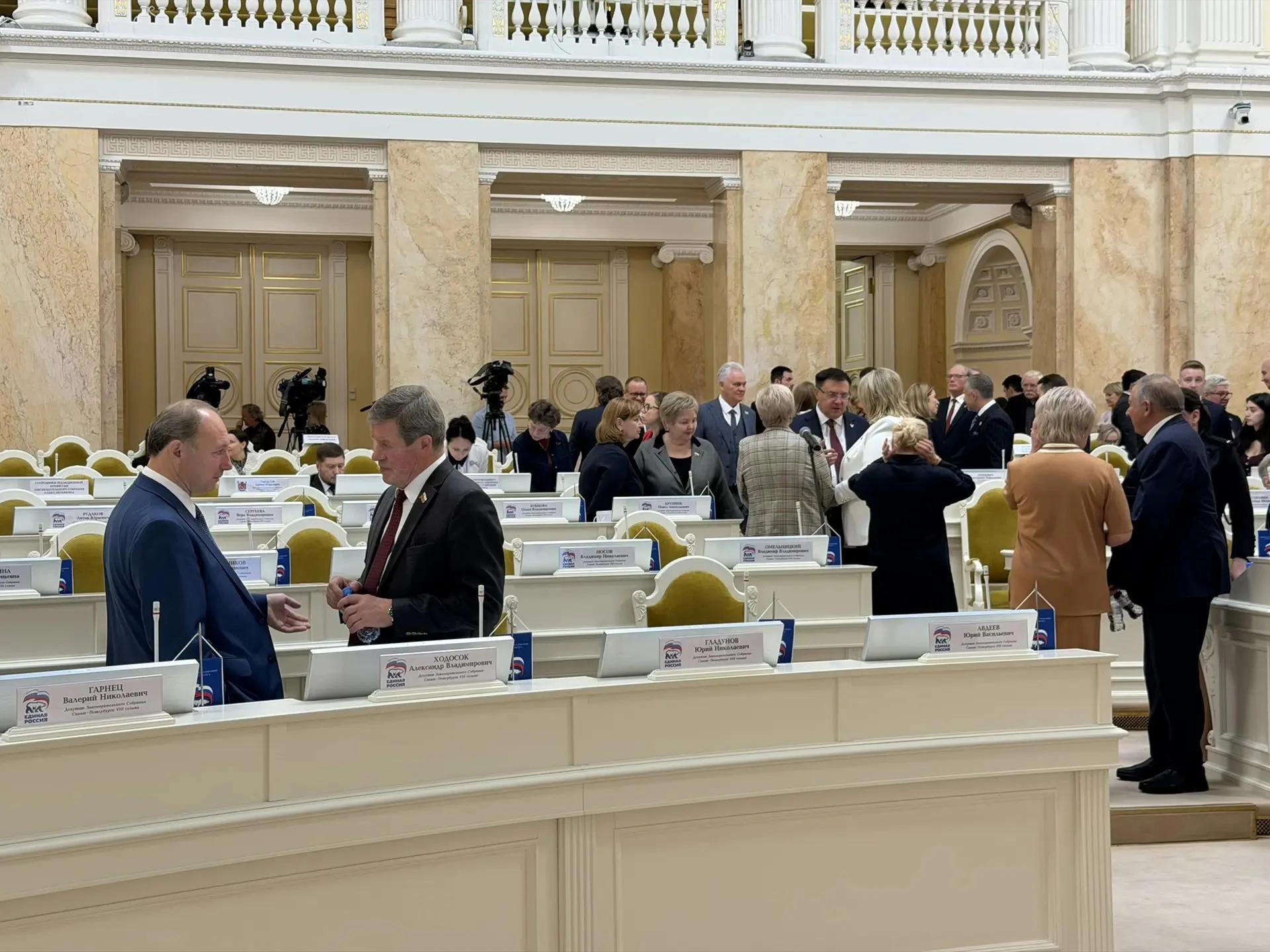 Сегодня на заседании парламента рассмотрим свыше десятка вопросов повестки. В числе при...