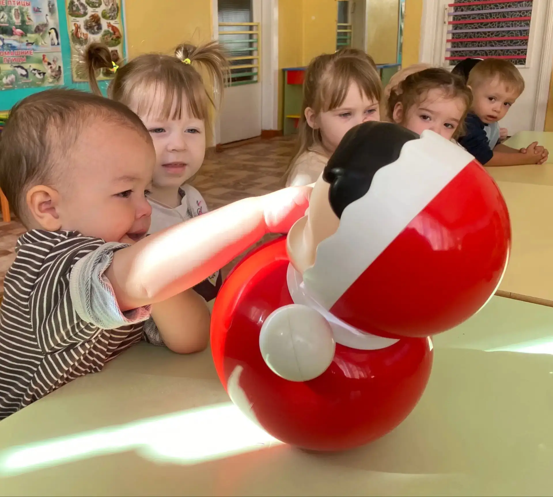 Сегодня, в весёлый День Неваляшки 😊, малыши младшей группы «Кроха» МБДОУ «Детский сад ...