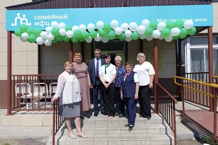 🎉👨‍👩‍👧‍👦В комплексном центре Колосовского района состоялось торжественное открытие...