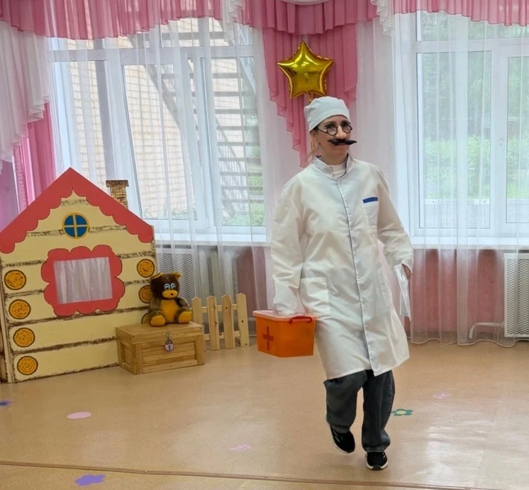 «Айболит в гостях у детей»

Дорогие родители!

Это я, доктор Айболит, пишу вам из детского сада — то
