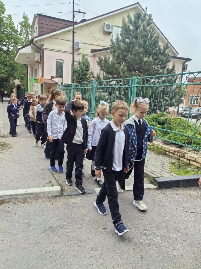 В лицее прошла плановая тренировка по эвакуации учащихся и сотрудников. В мероприятии приняли участи