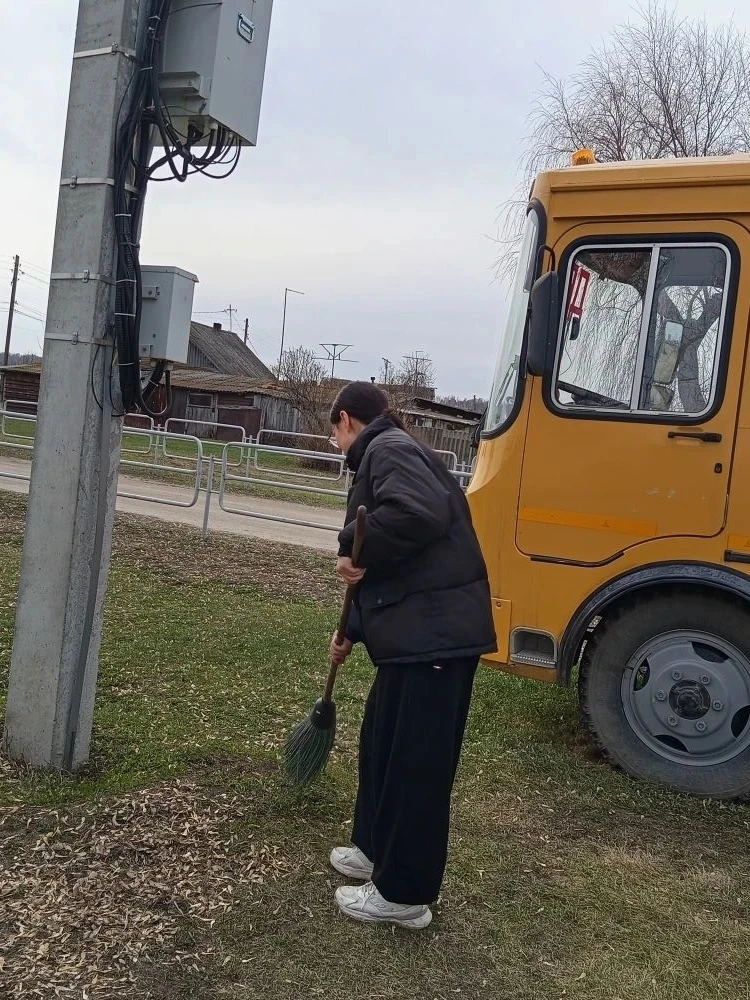 Сегодняшняя большая приборка — это благое дело, которое ученики, педагоги и работники ш...