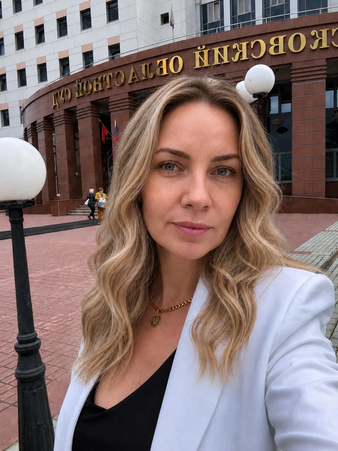 20+ лет в профессии научили меня видеть систему без иллюзий.

И чем дольше работаешь в судах, тем ча