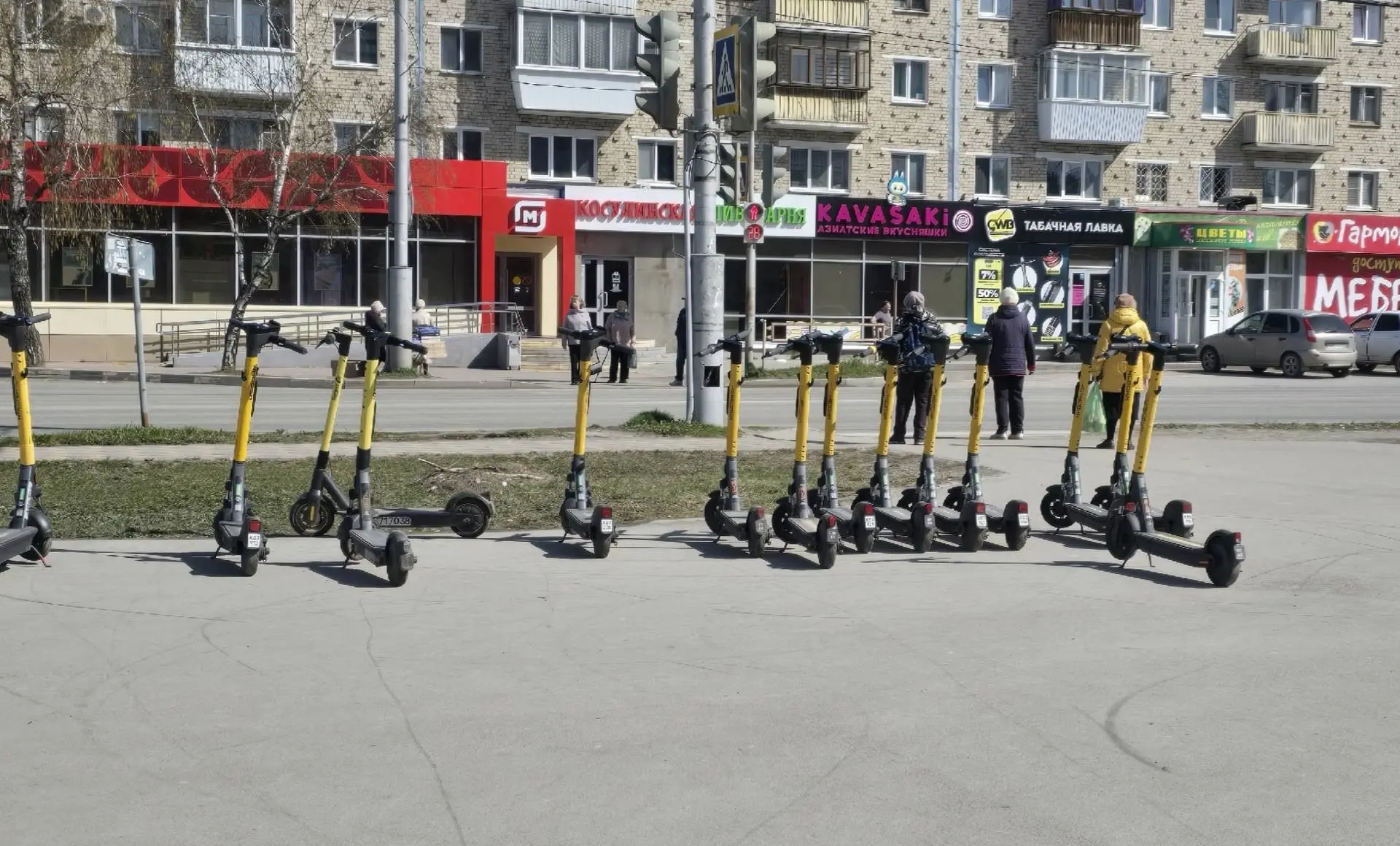 В Каменске-Уральском введут правила для электросамокатов  Администрация города и операторы кикшеринг