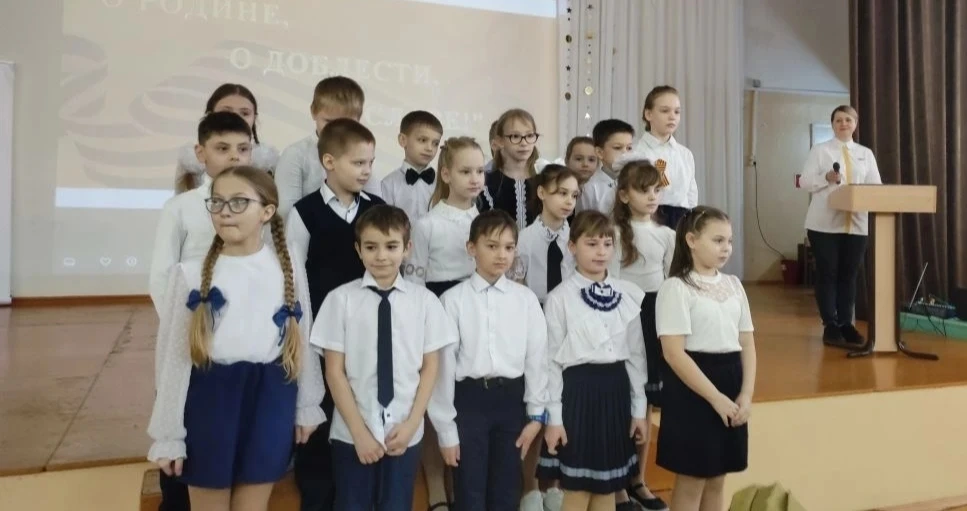 В преддверии 🎖"Дня Защитника Отечества" в МБОУ "Гимназия" г. Моршанска прошел 🇷🇺патриотический Фести